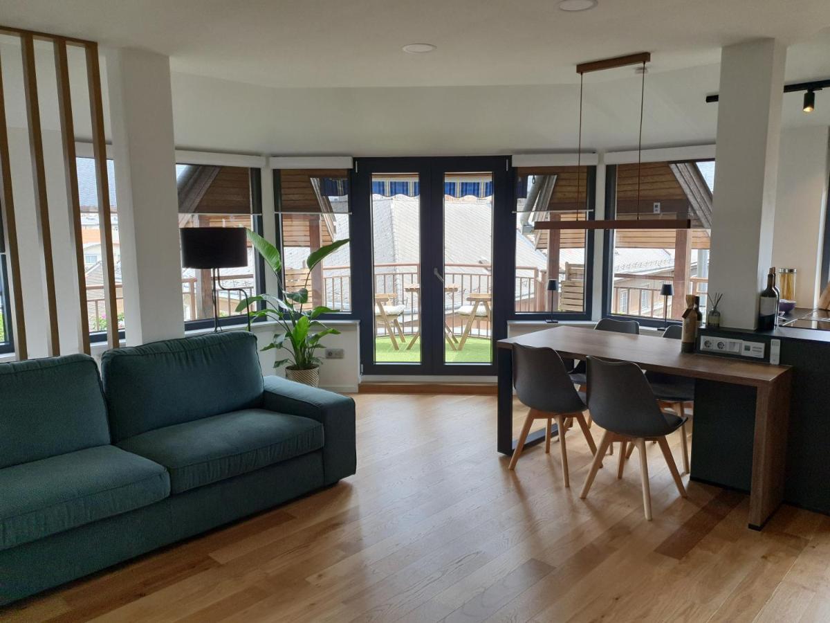 Modern Top Floor Loft With Balcony Budapest Extérieur photo