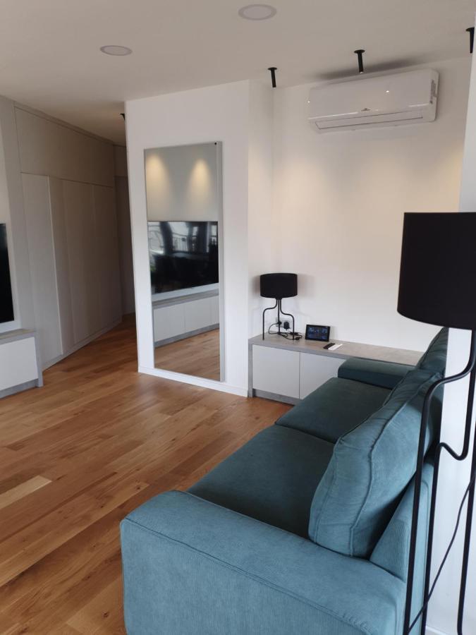 Modern Top Floor Loft With Balcony Budapest Extérieur photo