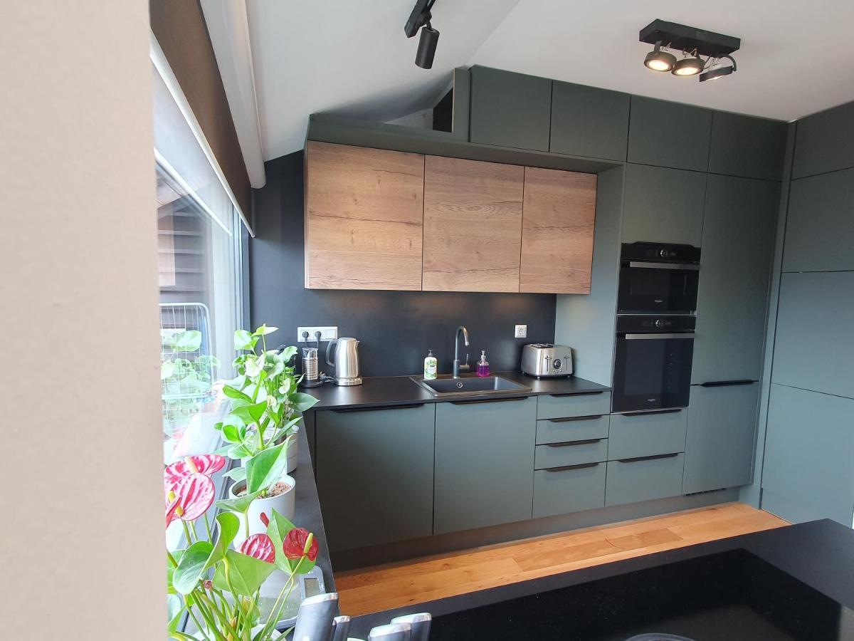 Modern Top Floor Loft With Balcony Budapest Extérieur photo